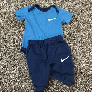 💟 BOGO! Nike 0-3 Mo Blue Baby Outfit with Pants & Onesie